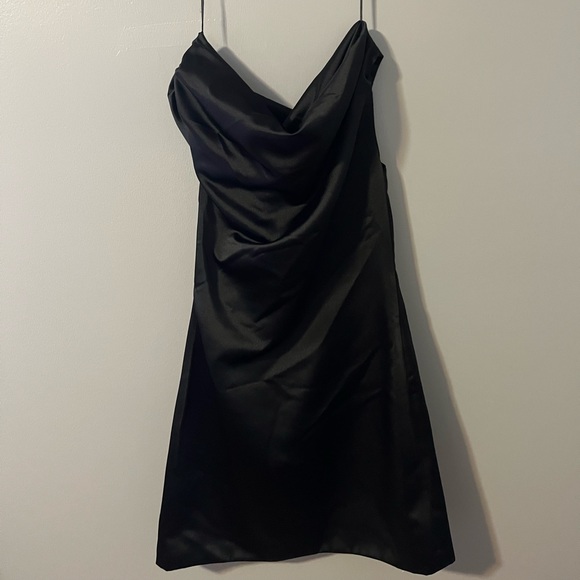 ZARA little black dress - Picture 1 of 2